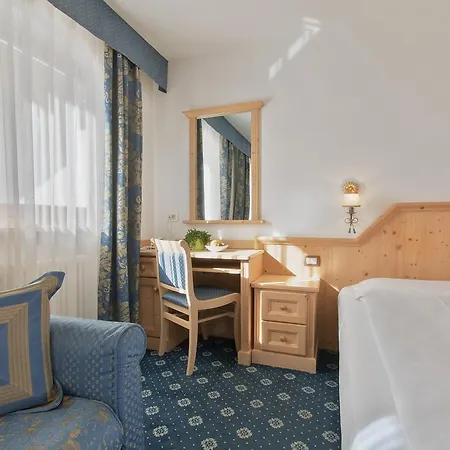Apartahotel Garnì La Dorada Colfosco
