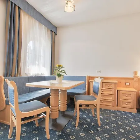 Apartahotel Garnì La Dorada Colfosco